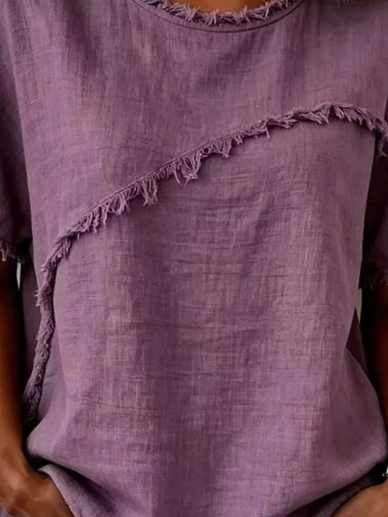 Plus Size Frayed Hem Top – Casual Short Sleeve Tee for Women