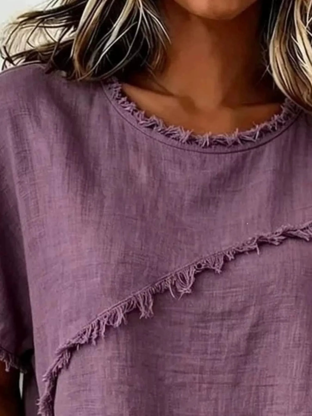 Plus Size Frayed Hem Top – Casual Short Sleeve Tee for Women