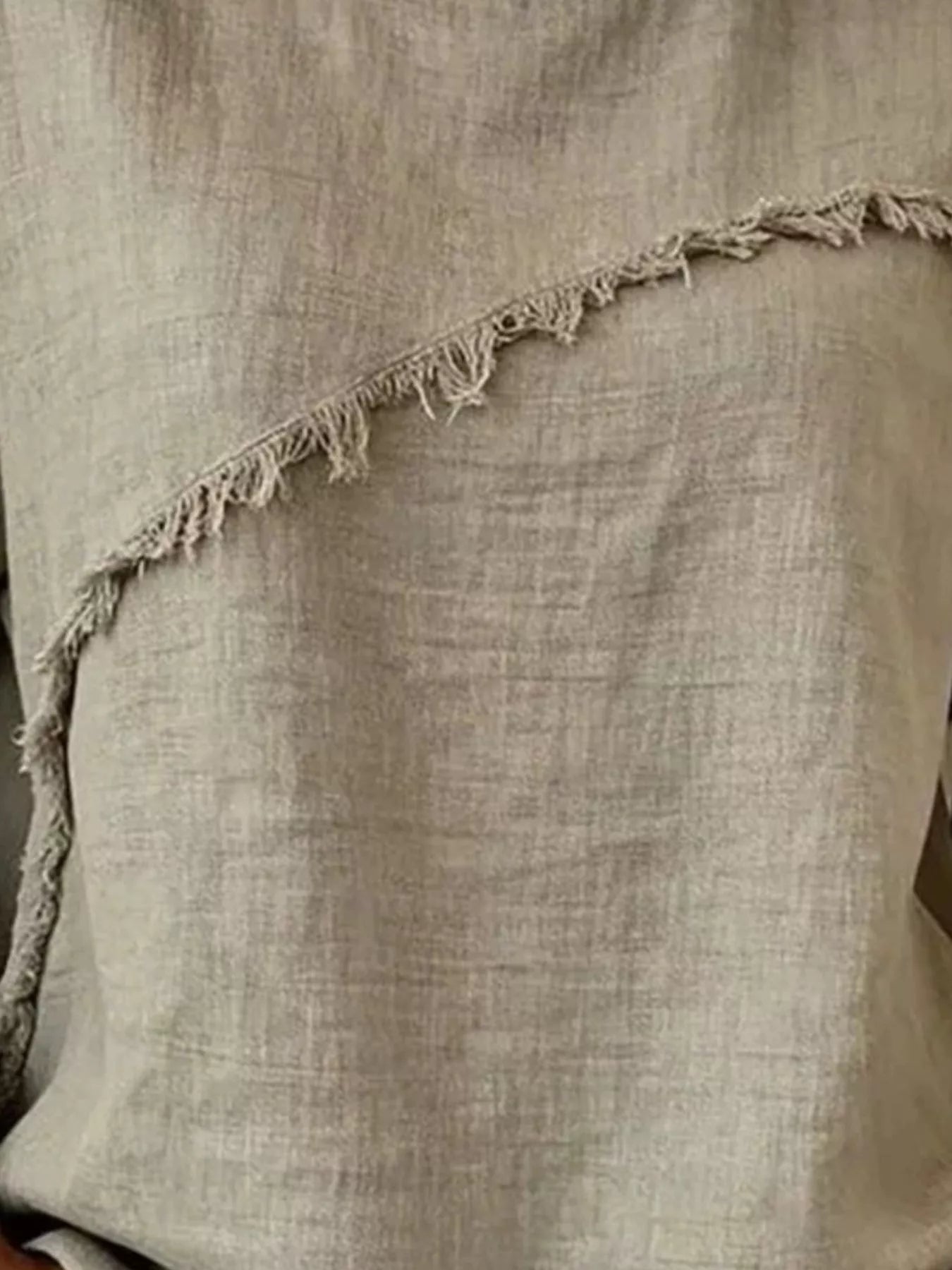 Plus Size Frayed Hem Top – Casual Short Sleeve Tee for Women