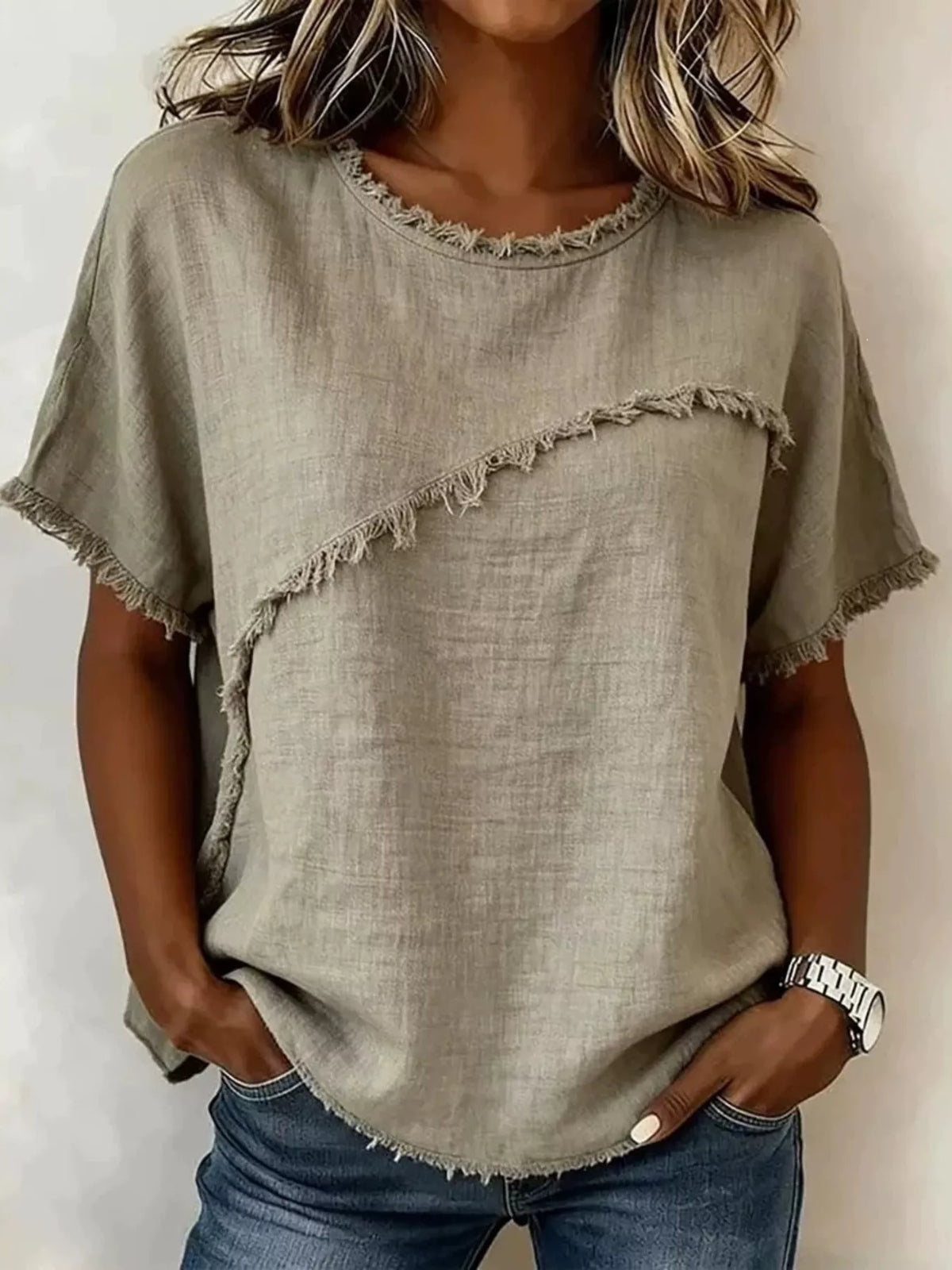Plus Size Frayed Hem Top – Casual Short Sleeve Tee for Women